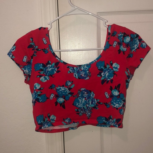 Crop Top - Picture 2 of 2